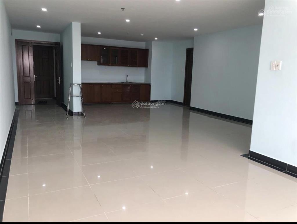 Chính chủ cần bán 3pn 150m2 chỉ 6,8tỷ tầng đẹp