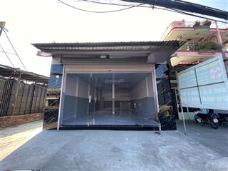 Cho thuê nhà mới xây mặt tiền quốc lộ 50 | sân trước nhà rộng rãi kinh doanh