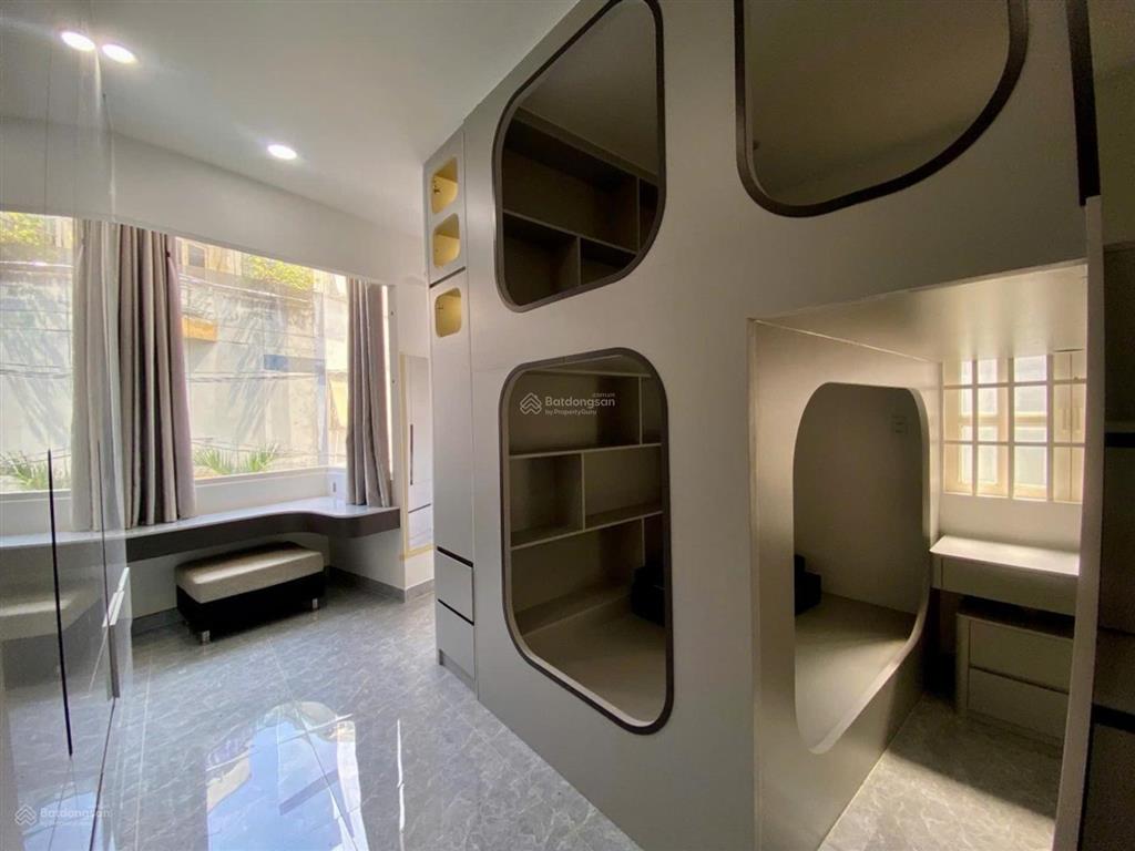 Bán nhà phố cao cấp  khu phố 5, tân thuận tây, quận 7  thang máy cao cấp  90m