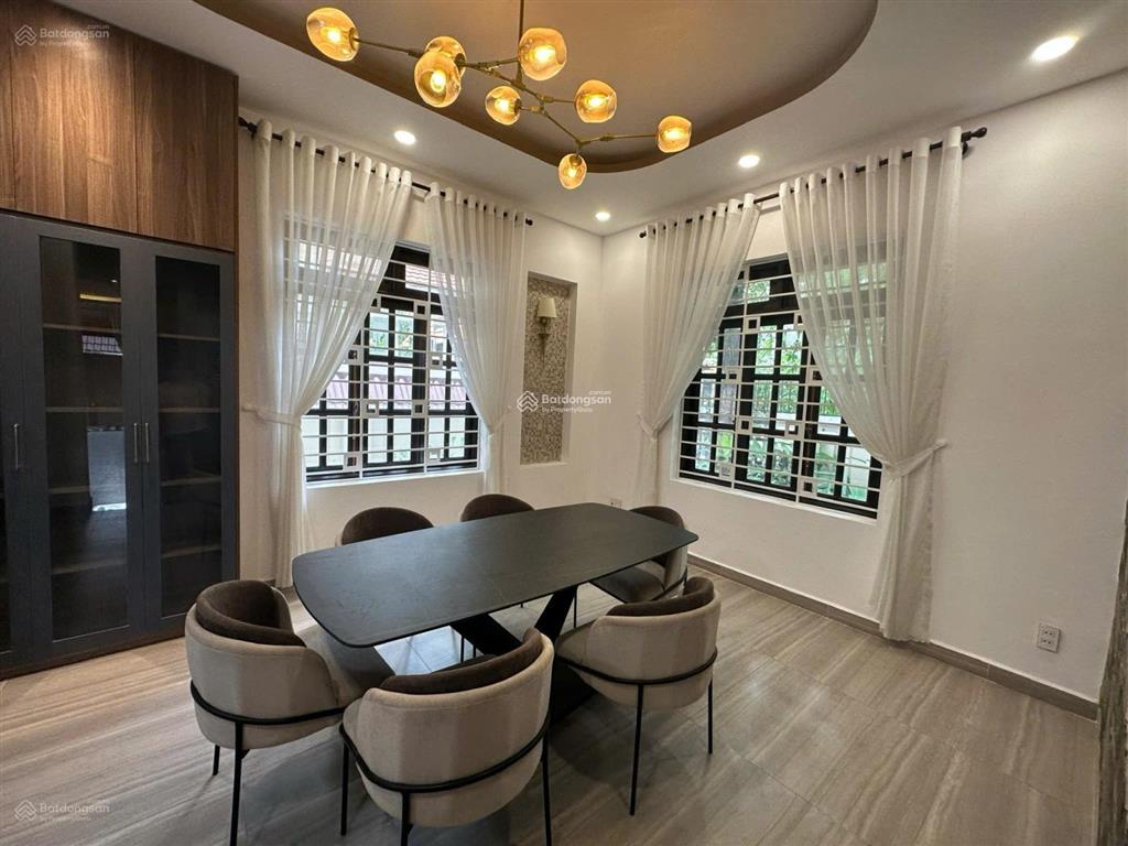 Bán biệt thự góc him lam 6a  mặt tiền đường 20m  diện tích lớn hiếm 250m