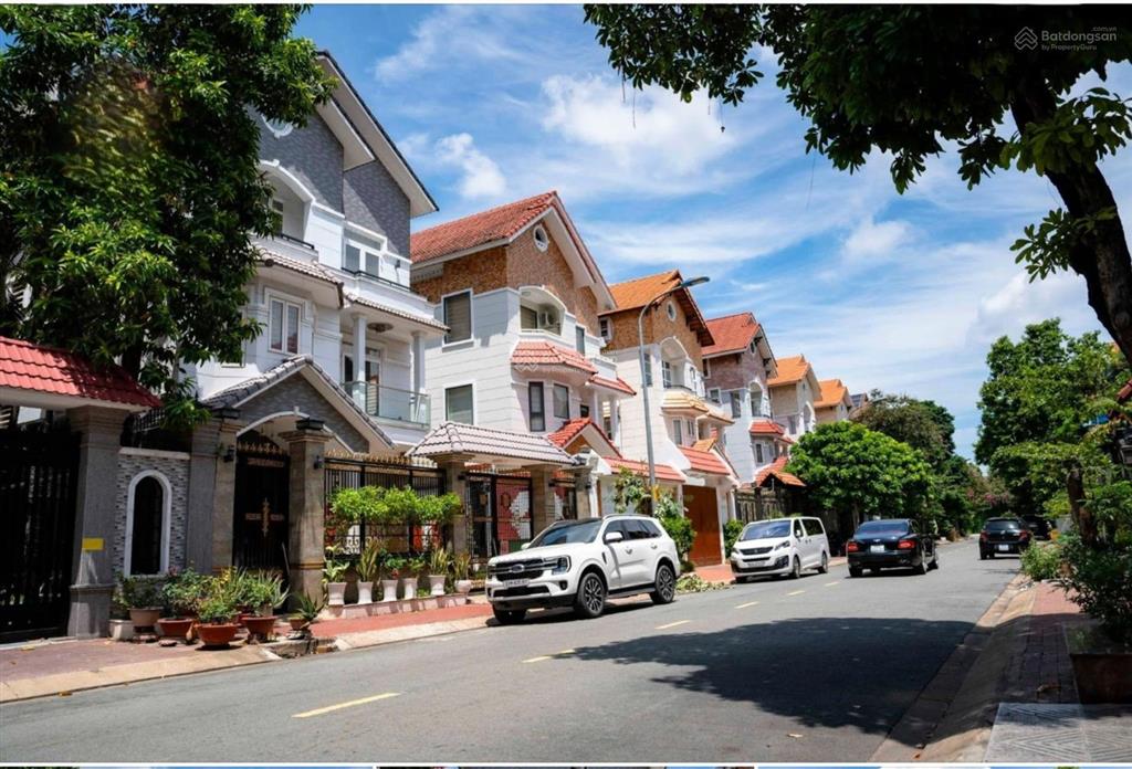 Cho thuê nhà mặt phố diện tích lớn  him lam 6a, bình hưng, bình chánh