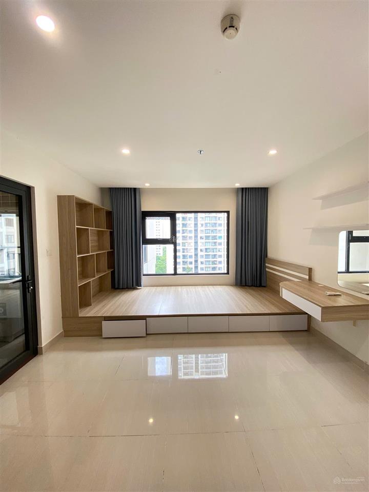 Chính chủ bán studio origami 35m2  view hồ bơi  sổ sẵn công chứng