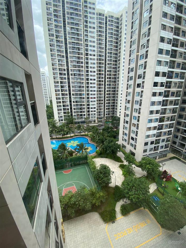 Chính chủ bán studio origami 35m2  view hồ bơi  sổ sẵn công chứng