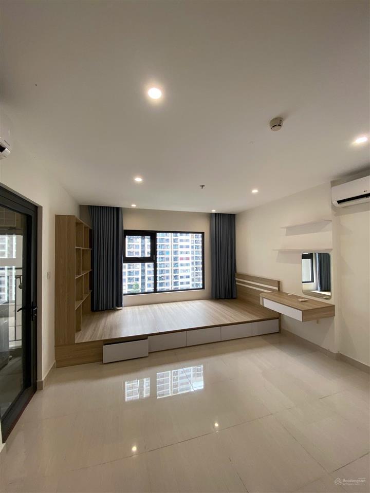 Chính chủ bán studio origami 35m2  view hồ bơi  sổ sẵn công chứng