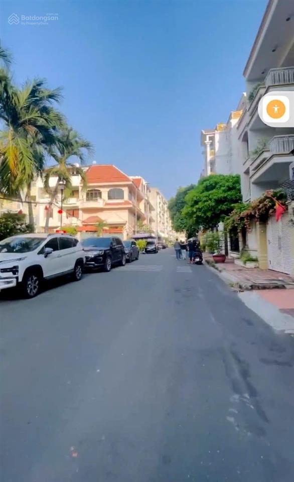 Biệt thự phú nhuận  7 tầng, thang máy có hầm  đường 12m  hồ văn huê  124m2 ngang 7,1m  39,99tỷ