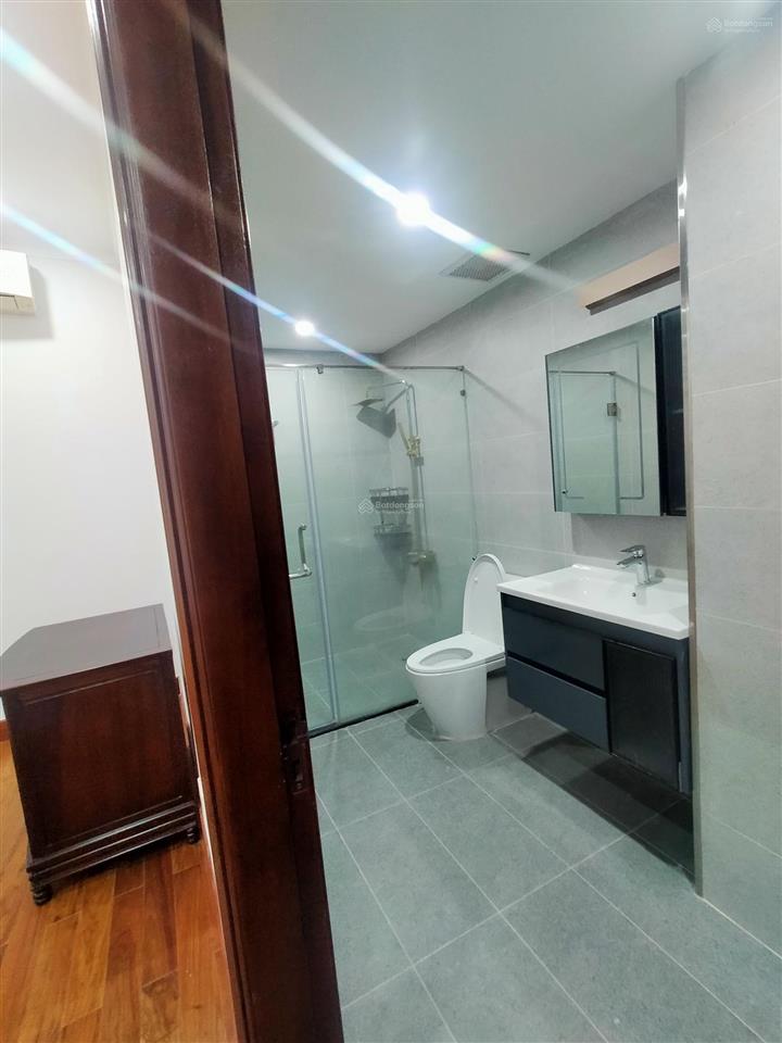 Chính chủ bán nhanh căn hộ 112,7 m2, 3 ngủ +1, toà chung cư lilama 124 minh khai, hai bà, hà nội