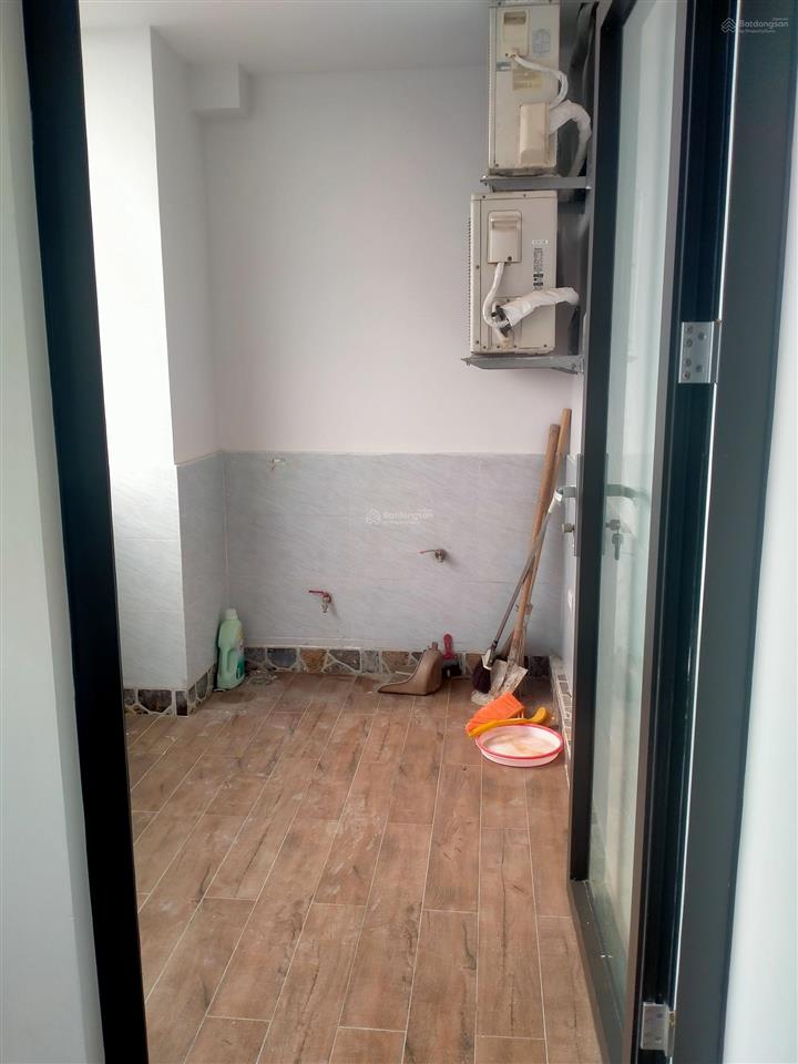 Chính chủ bán nhanh căn hộ 112,7 m2, 3 ngủ +1, toà chung cư lilama 124 minh khai, hai bà, hà nội