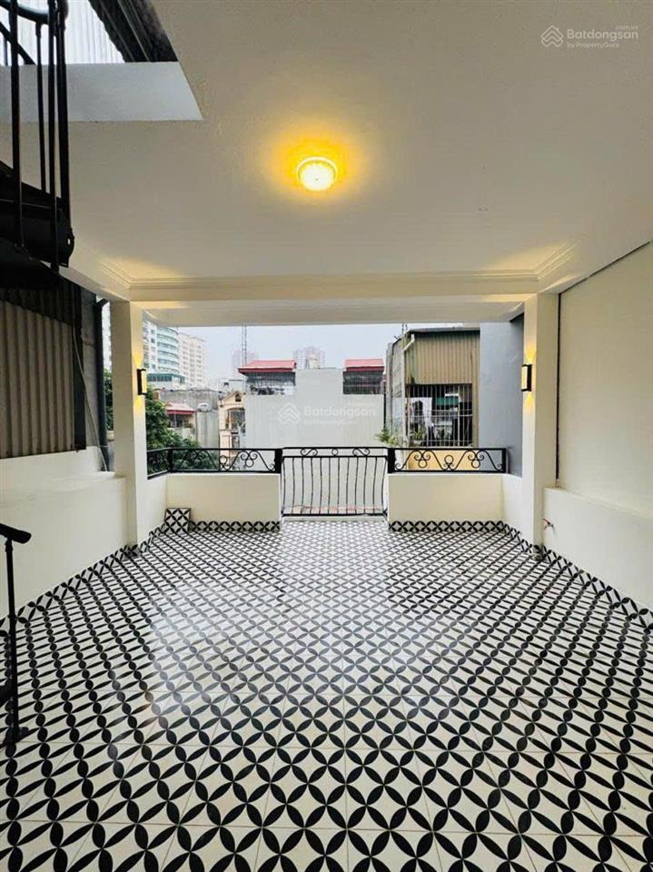Giảm gần 2,3 tỷ nhà trương định, hoàng mai 57m² x 5 tầng mt 5m ngõ rộng, ô tô vào nhà,cách phố 100m