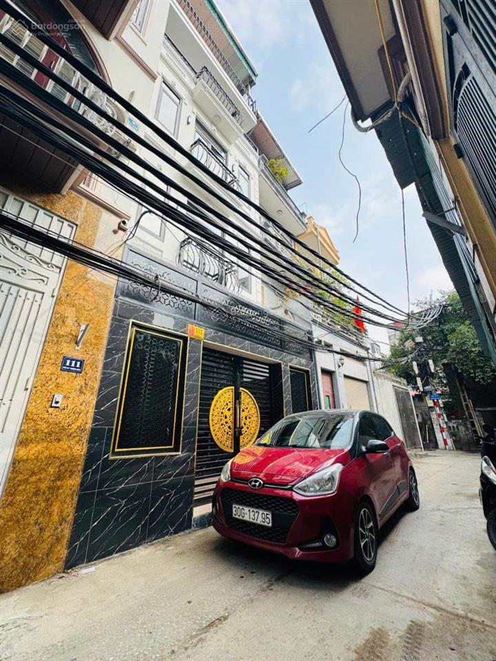 Giảm gần 2,3 tỷ nhà trương định, hoàng mai 57m² x 5 tầng mt 5m ngõ rộng, ô tô vào nhà,cách phố 100m