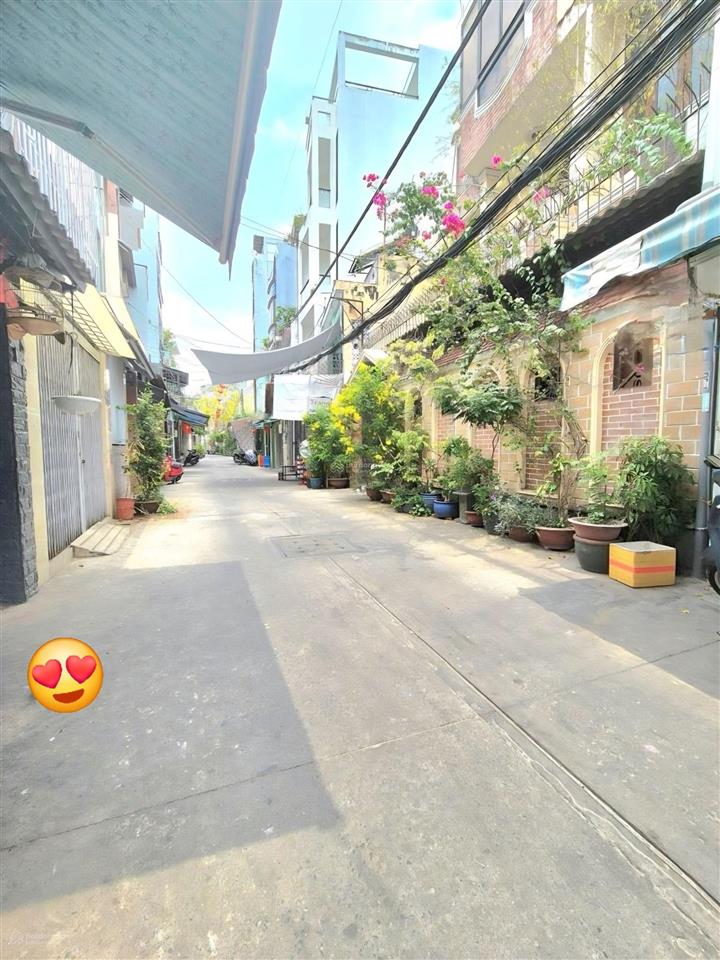 Nhà 3 tầng, 5x13m, hẻm ôtô, lạc long quân, bảy hiền, hơn 7 tỷ.
