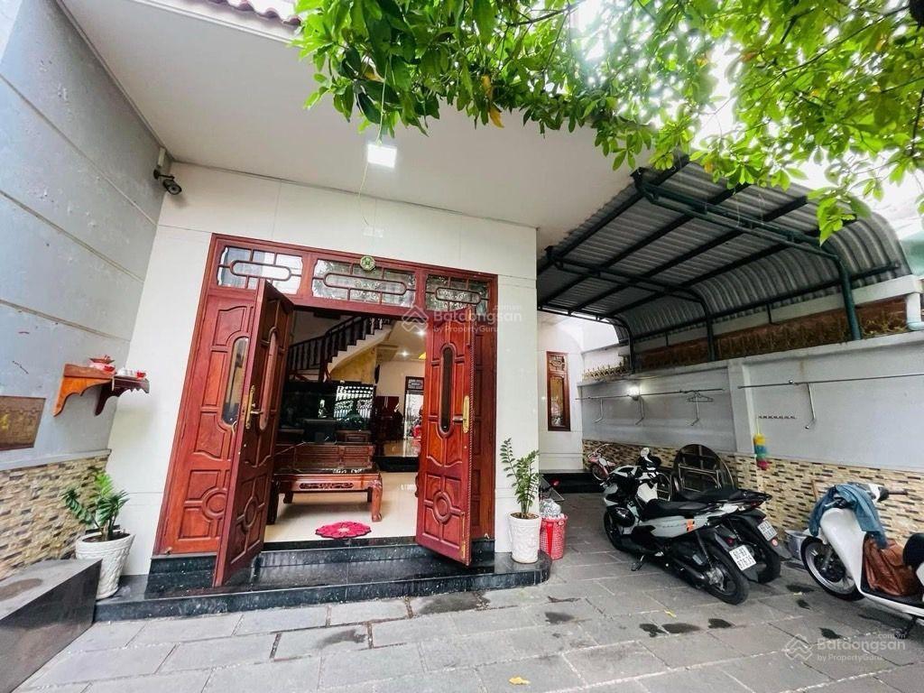 Biệt thự 3 tầng, 8x22m, 15. x tỷ, gần nguyễn sơn, bhh  a, bình tân