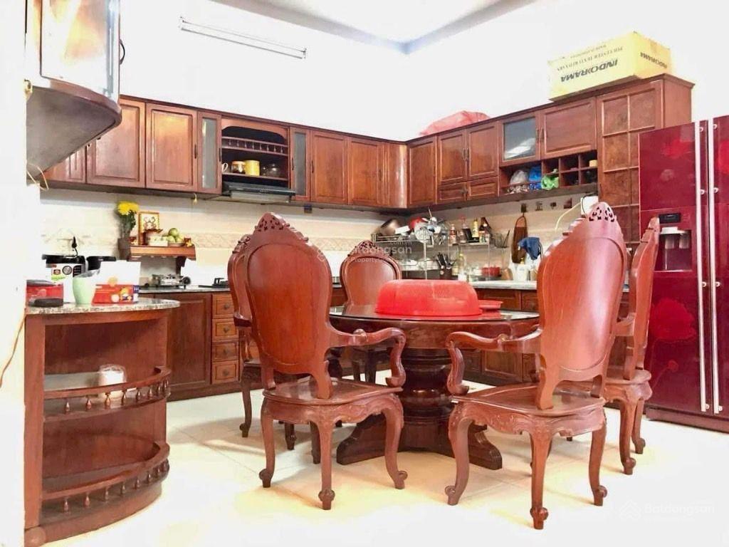 Biệt thự 3 tầng, 8x22m, 15. x tỷ, gần nguyễn sơn, bhh  a, bình tân