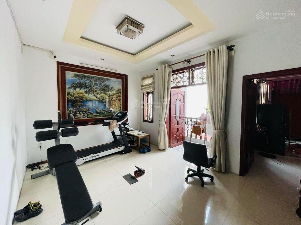 Biệt thự 3 tầng, 8x22m, 15. x tỷ, gần nguyễn sơn, bhh  a, bình tân