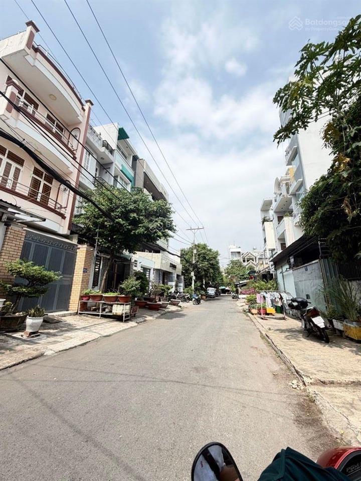 Hẻm nhựa 10m thông, 4x20m, 8.x tỷ, lê thúc hoạch, tân phú.