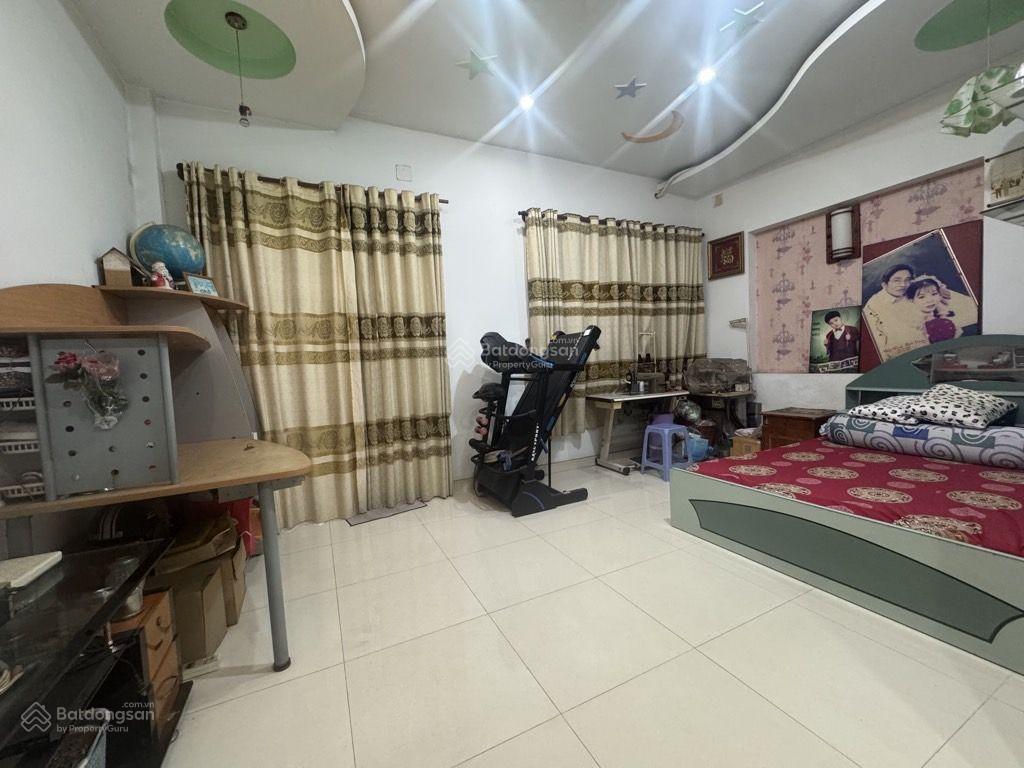 Nhà đẹp, 5.3x16.7m, 11 tỷ, hẻm 5m thông, nguyễn sơn, tân phú.