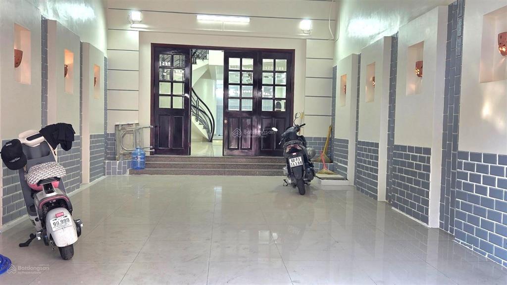 Mặt tiền hoàng xuân nhị, tân phú, 4 tầng, 5x20m, nhỉnh 12 tỷ.