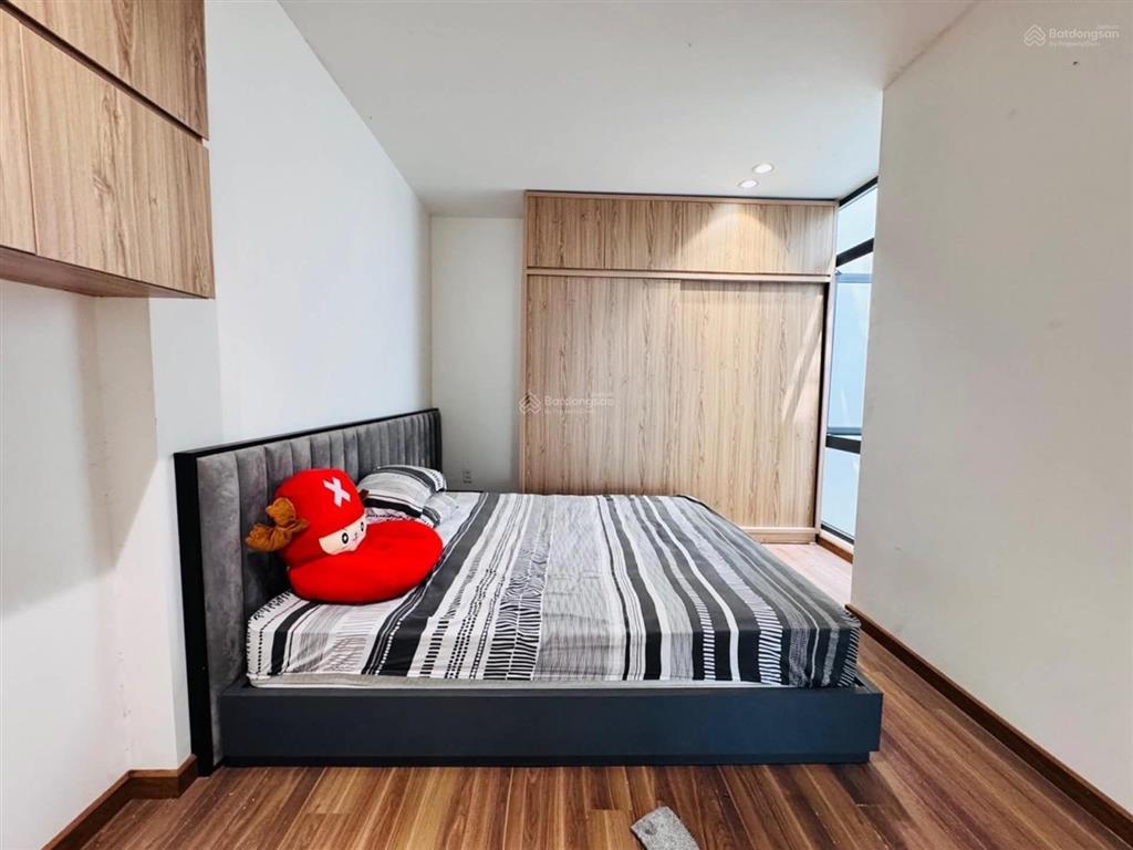 Biệt thự, 13x12m, hẻm 10m thông, lê trọng tấn, tân phú, 18 tỷ.