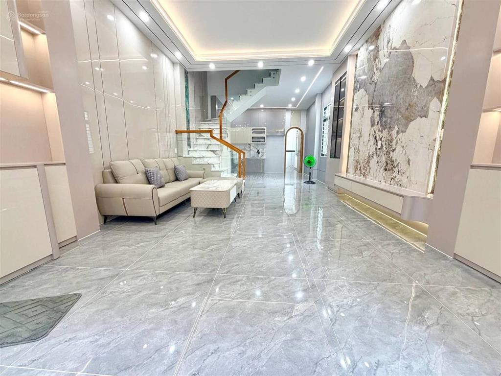 Nhà mới 4,55x15m. 2 tầng. 3pn. hxh 5m thông đs9, lê văn thọ, p9, gò vấp. chủ 8tỷ1.
vị trí đẹp