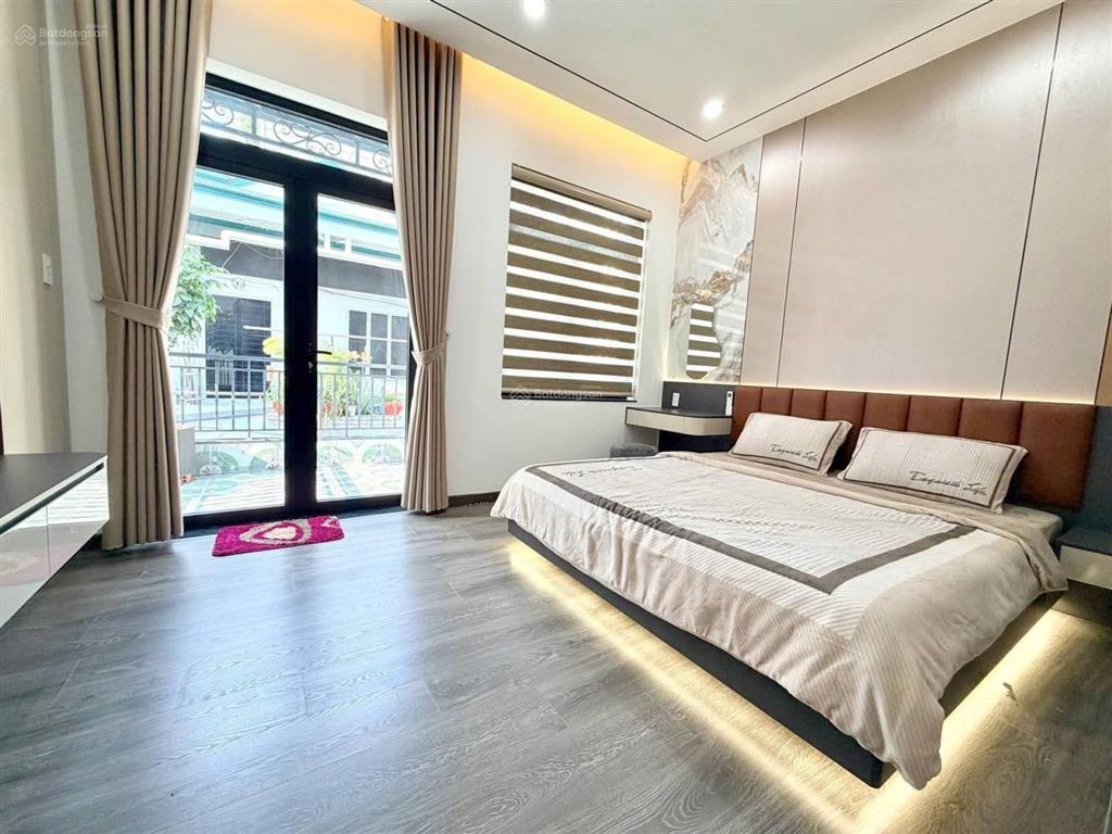 Nhà mới 4,55x15m. 2 tầng. 3pn. hxh 5m thông đs9, lê văn thọ, p9, gò vấp. chủ 8tỷ1.
vị trí đẹp