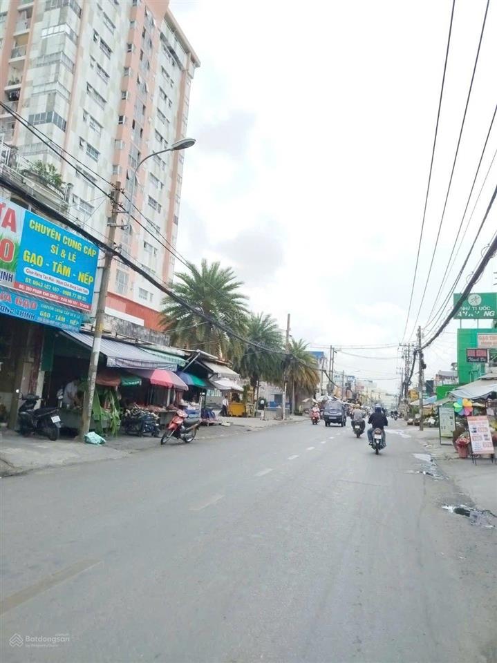 Nhà 3 tầng 101m2. nở hậu. chỉ 8,x tỷ. hxh thông 1/ phạm văn chiêu, p14, gò vấp. gần chợ thạch đà