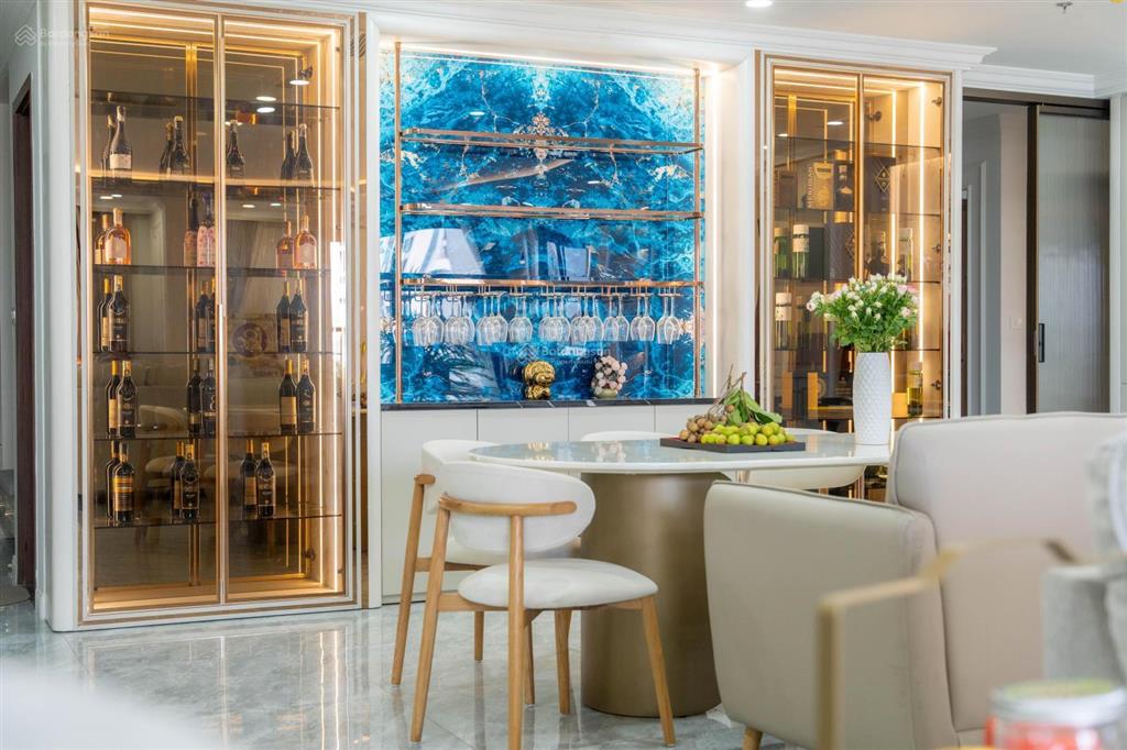 Bán cc 238m2, 4pn, full nội thất nhập khẩu tại capital elite, phạm hùng, 38 tỷ