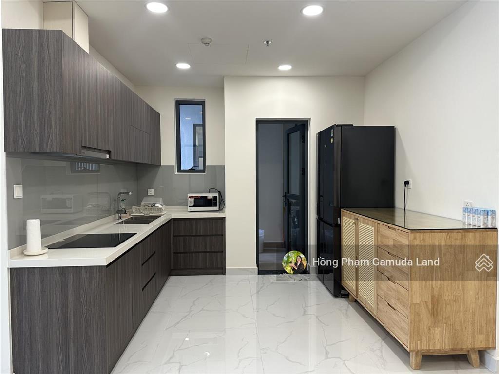 Chính chủ cần bán centery 3pn3wc 120,7m2  view hồ bơi  full nội thất  lịch thanh toán giãn 36m