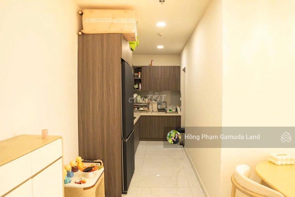 Bán 2pn2wc centery full nội thất  dt 86m2  giá 8,2 tỷ  view hồ bơi, tầng cao