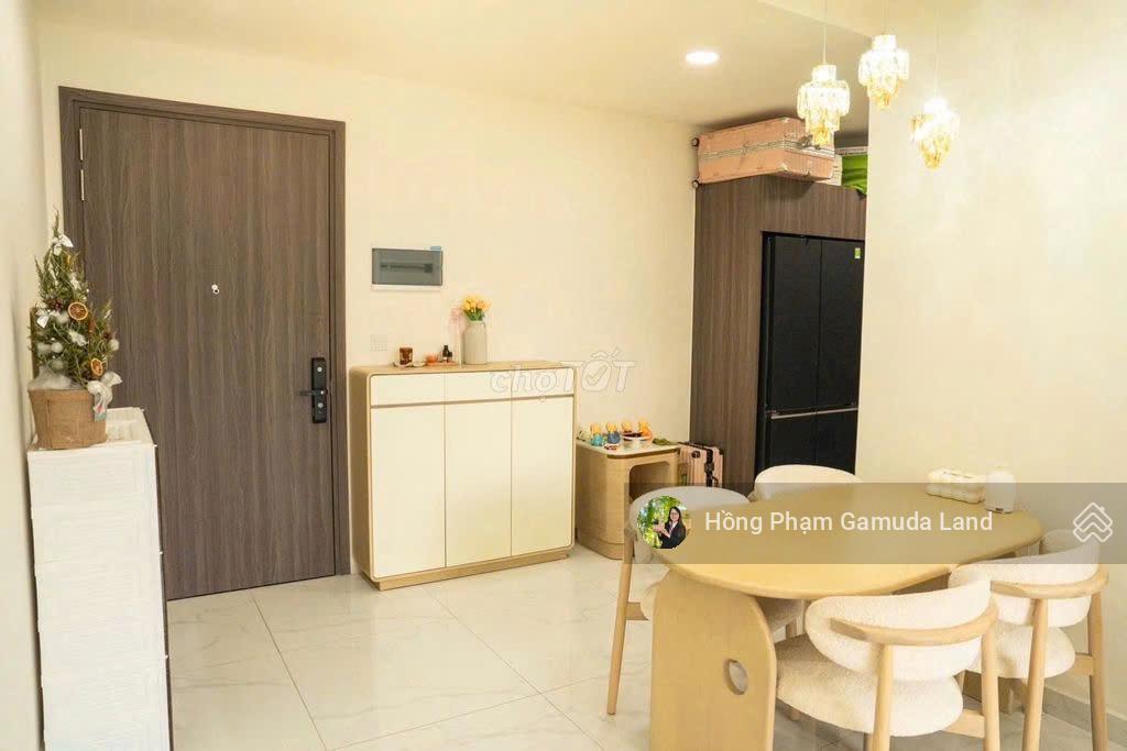 Bán 2pn2wc centery full nội thất  dt 86m2  giá 8,2 tỷ  view hồ bơi, tầng cao
