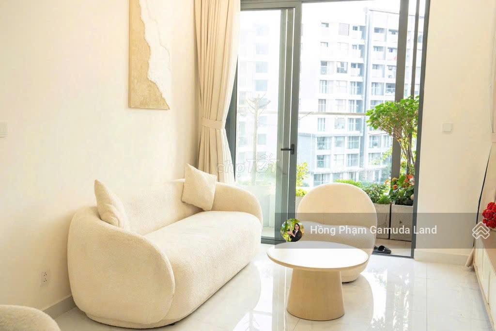 Bán 2pn2wc centery full nội thất  dt 86m2  giá 8,2 tỷ  view hồ bơi, tầng cao