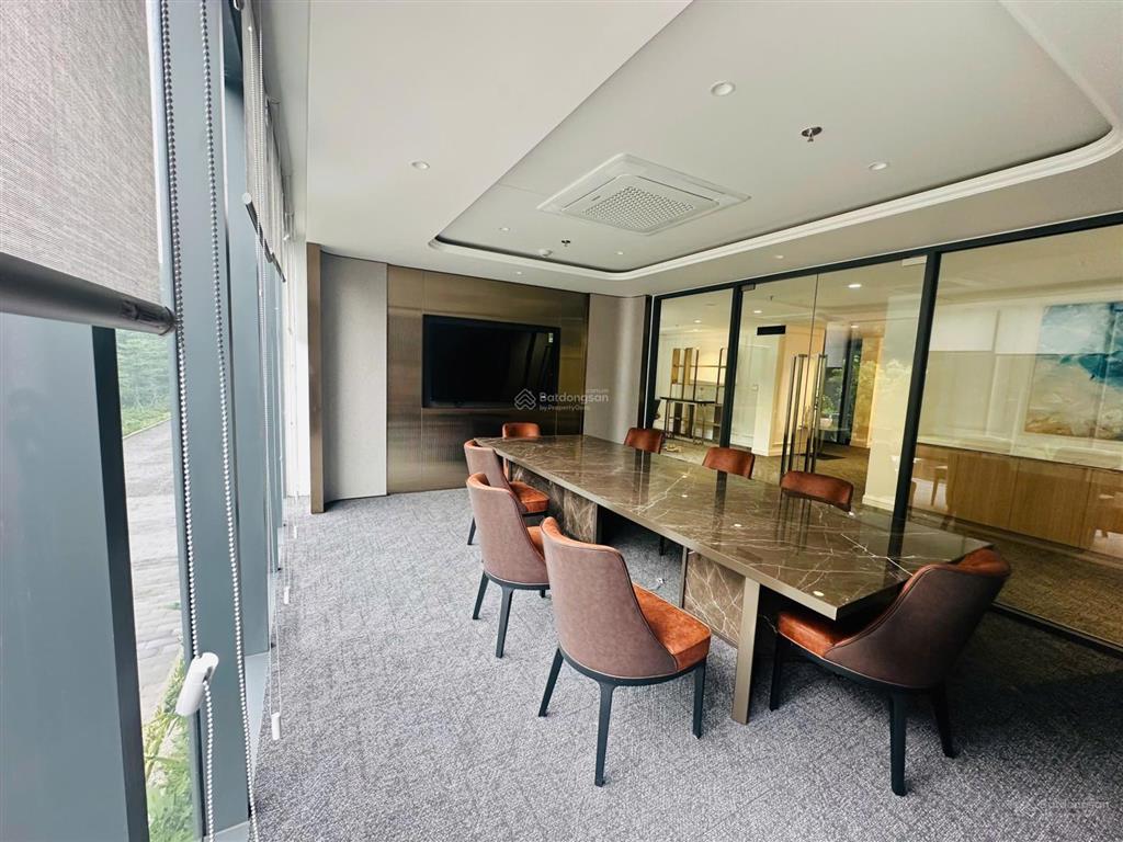 Diamond centery 3pn3wc  ban công dài 6m  view công viên 16ha  giá tốt thị trường 10.5tỷ
