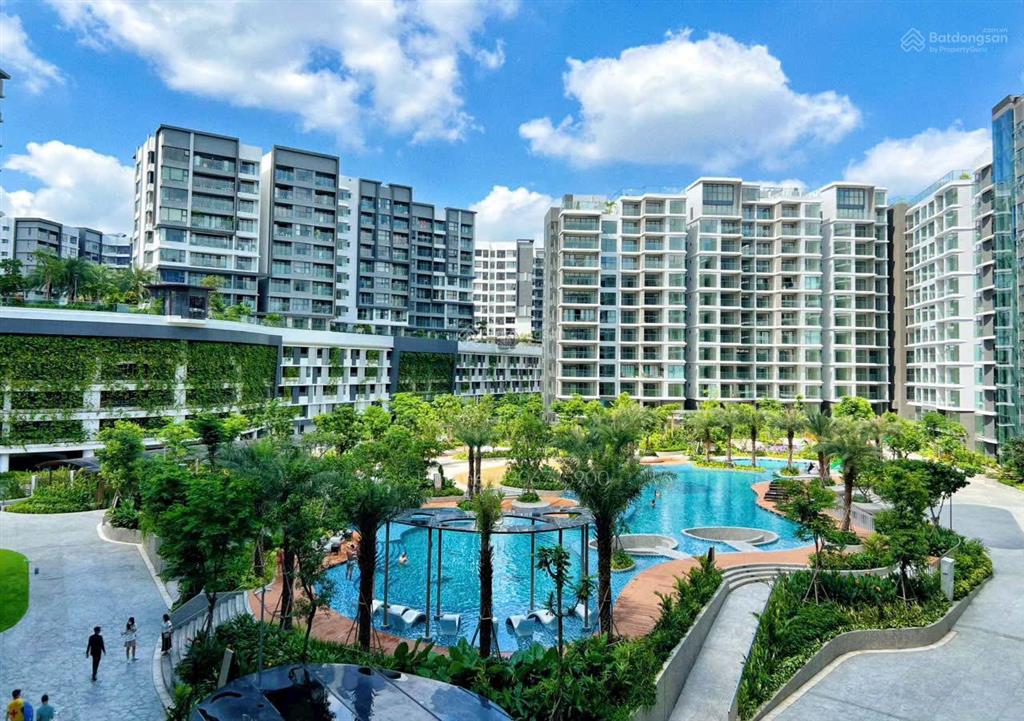 Diamond centery 3pn3wc  ban công dài 6m  view công viên 16ha  giá tốt thị trường 10.5tỷ