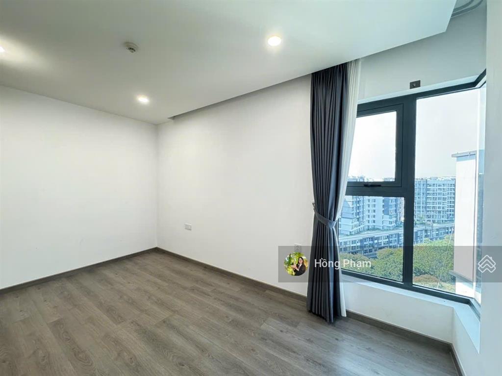 Full nội thất sang trọng, mới như hình  cho thuê 25tr/tháng 3pn2wc 117m2  ban công 6m dài thoáng