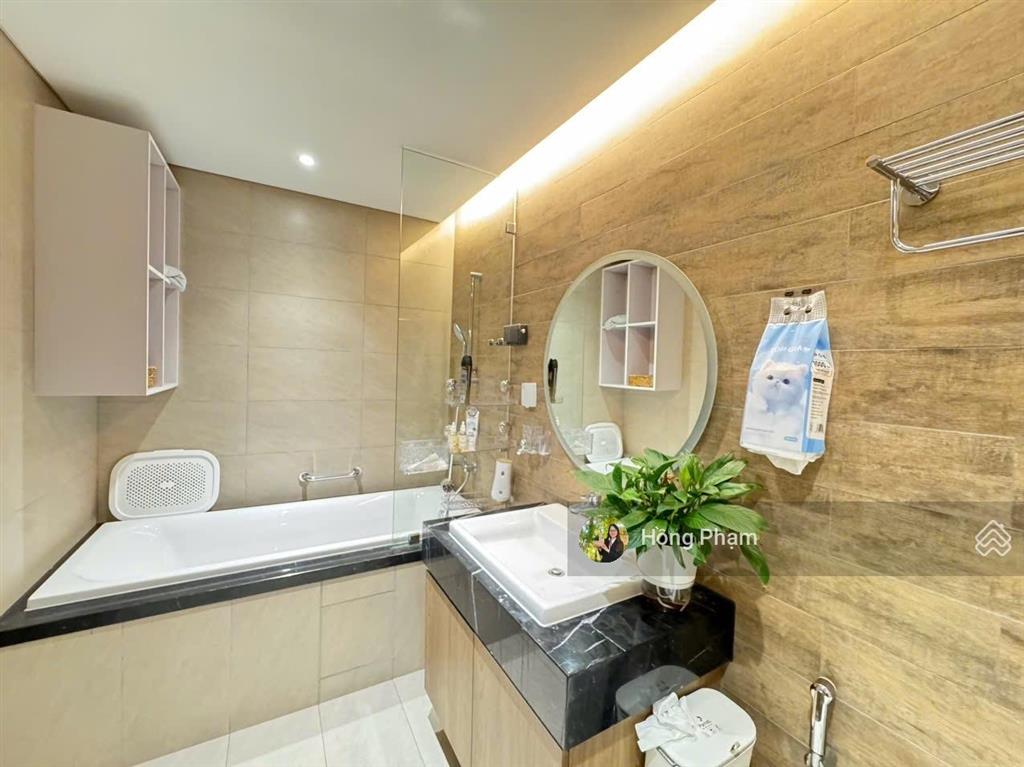 Full nội thất sang trọng, mới như hình  cho thuê 25tr/tháng 3pn2wc 117m2  ban công 6m dài thoáng