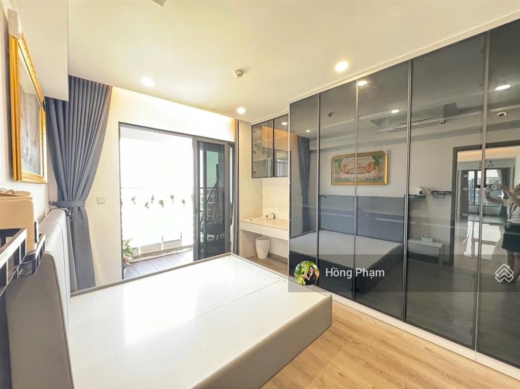 Full nội thất sang trọng, mới như hình  cho thuê 25tr/tháng 3pn2wc 117m2  ban công 6m dài thoáng