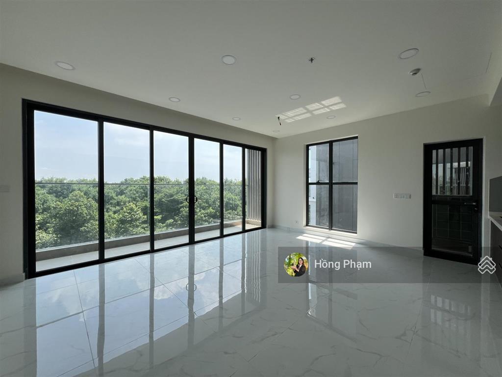 Trả chậm 3 năm 10,580 tỷ  căn góc 3pn 3wc diamond centery  dt 121m2  ban công dài 6m