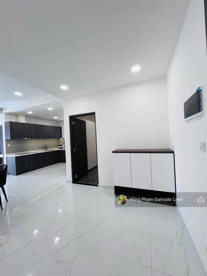 3pn3wc diamond centery 120,7m2  full nội thất như hình  giá 24tr/tháng  có ô xe định danh