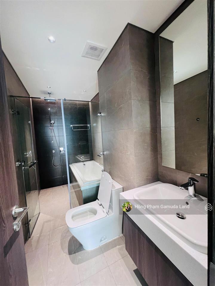 3pn3wc diamond centery 120,7m2  full nội thất như hình  giá 24tr/tháng  có ô xe định danh