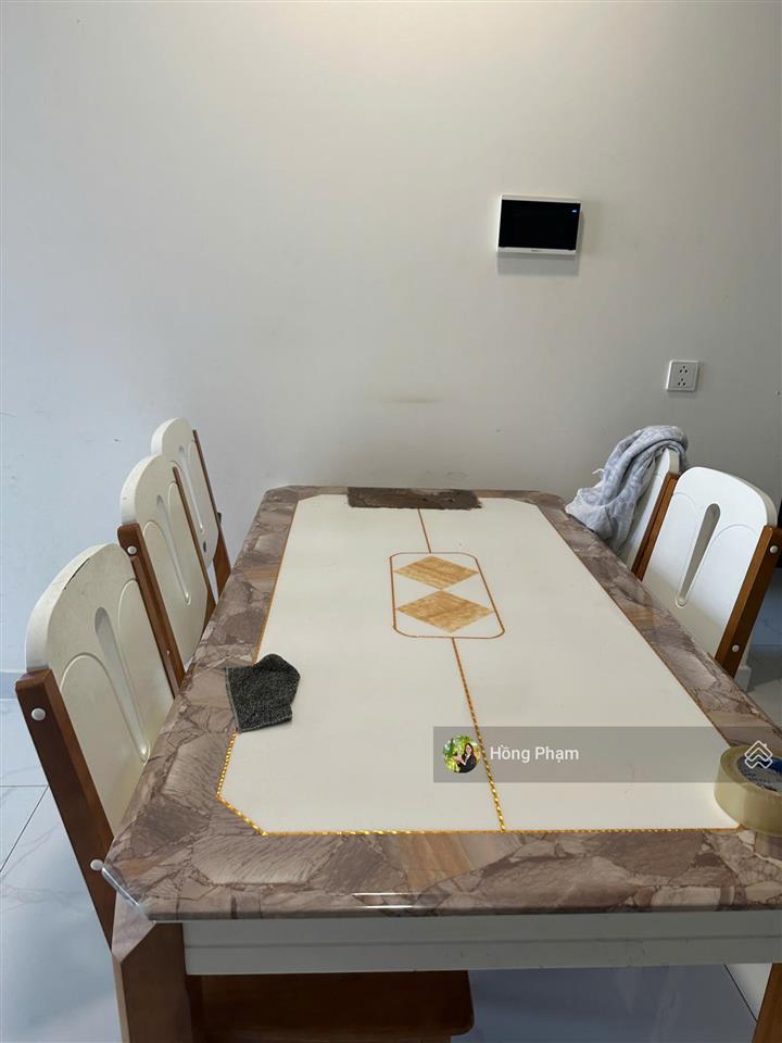 2pn2wc diamond centery  dt 96m2 giá (102%) 8,25 tỷ (t.toán giãn)  hướng đông nam, full nội thất