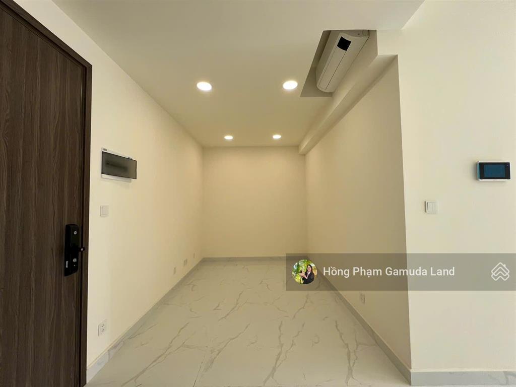 Centery 2 ngủ+, 96m2  block c3, tầng trung vừa tầm view hồ bơi trung tâm  hướng đông nam