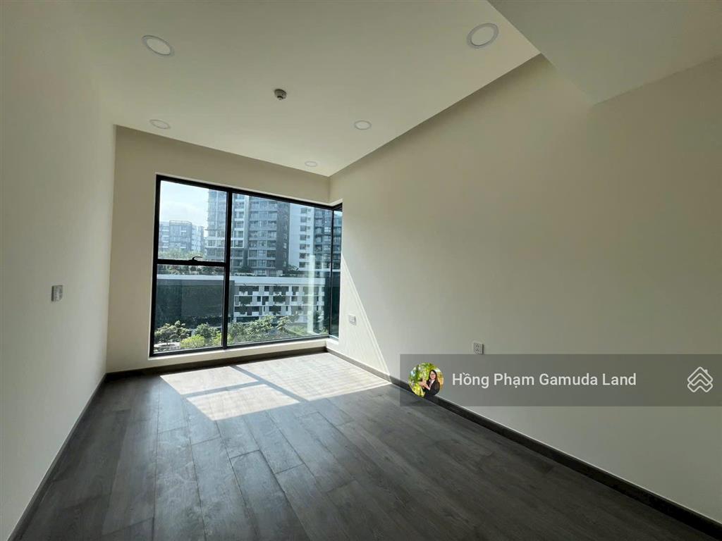 Cắt lỗ 500 triệu centery 2 ngủ+, 96m2  tầng cao vừa tầm view hồ bơi trung tâm  hướng đông nam