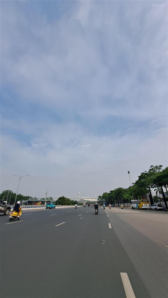 Đất phân lô, lô góc đường lê quang đạo ô tô tránh nhau 89m, mt gần 18m giá 32 tỷ 4