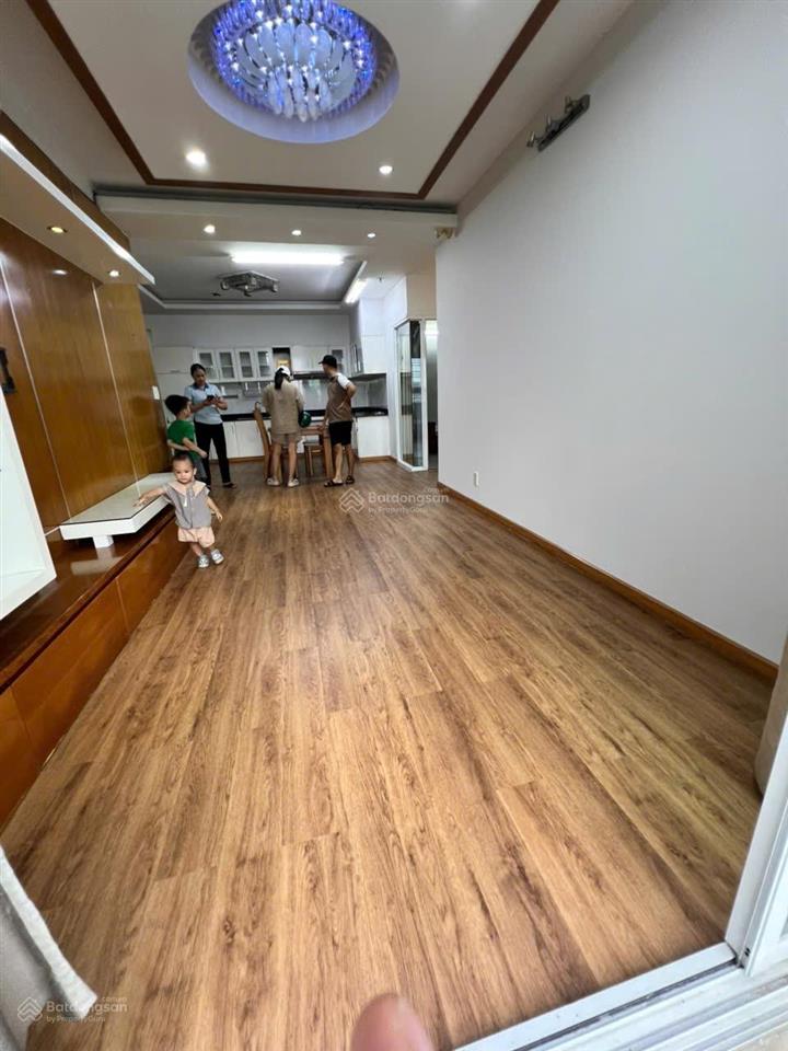 Cho thuê chung cư carillon view đường hoàng hoa thám  3pn  2wc  tầng 12