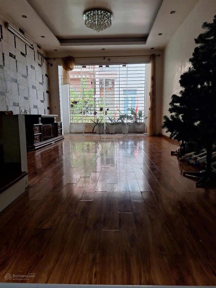 Chính chủ cho thuê nhà nguyên căn hoàng quốc việt, 55m2x5 tầng, 2 mặt thoáng, ngõ ô tô tránh