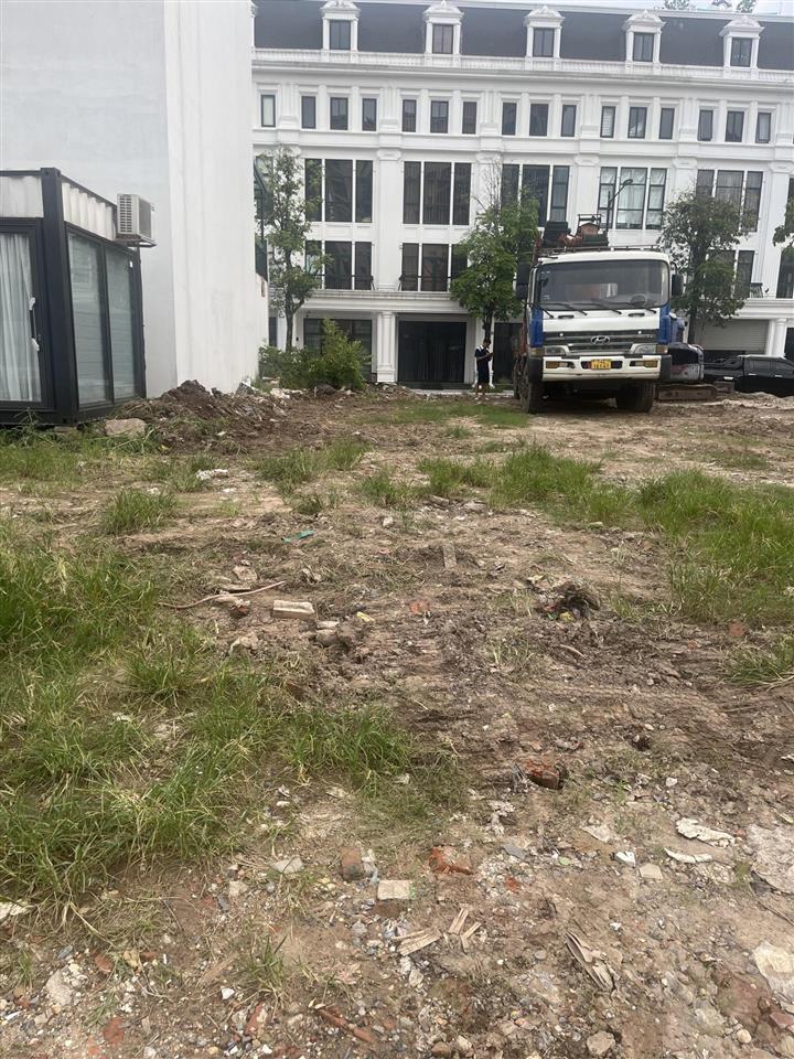Bán đất tại khu di dân đền lừ iii, 31 tỷ, 105m2, mặt tiền 7,8m đường to vị trí đẹp