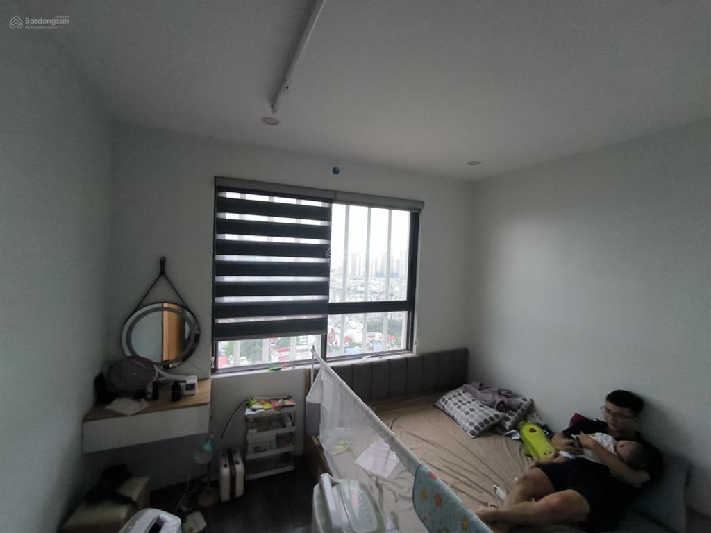 Cần bán căn 2 phòng ngủ toà tháp doanh nhân, tầng trung đẹp chỉ 3.35tỷ