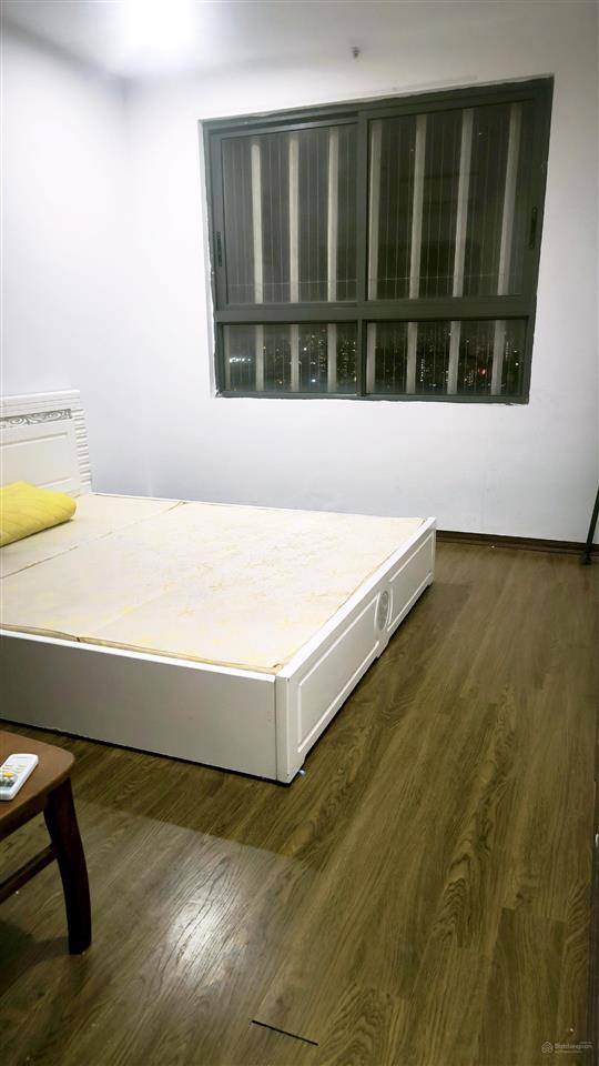 Cần cho thuê căn hộ 3 ngủ 100m2 trần phú hà đông 12 triệu