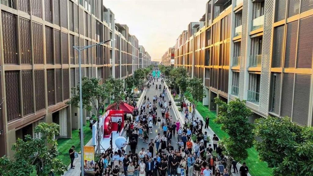 Cắt lỗ 15 tỷ! soho the global city giá 31 tỷ đã có sổ