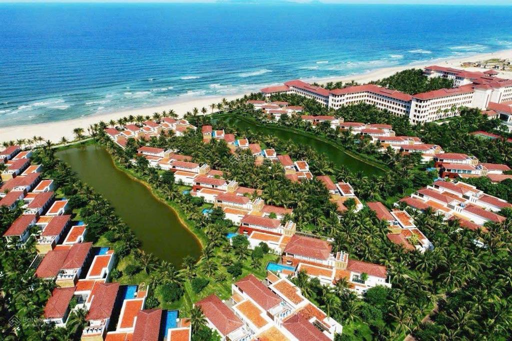Village trực diện biển sở hữu lâu dài di sản biển dòng tiền 1,3 tỷ/năm