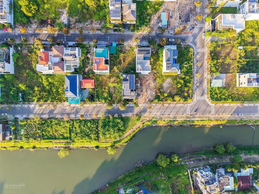 Sập giá! bán gấp lô tại euro village 2 chỉ 25 tỷ/300m2 vị trí đẹp.