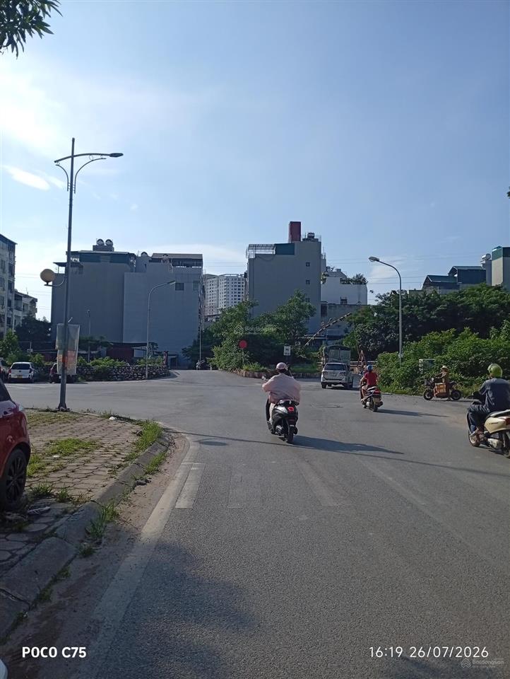 Lô góc vàng mặt đường chính yên nghĩa 47,8m2 chỉ nhỉnh 17 tỷ, cơ hội hiếm có!